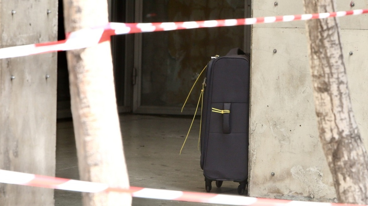 Κλειστοί δρόμοι στο κέντρο της Αθήνας- «Συναγερμός» για ύποπτη βαλίτσα
