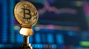 Ισχυροποιείται το Bitcoin- Συνεισφέρει σχεδόν τη μισή κεφαλαιοποίηση της αγοράς