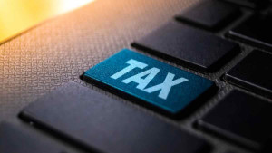 «Ασκήσεις» ισορροπίας στο νέο πλαίσιο φορολόγησης ελευθέρων επαγγελματιών