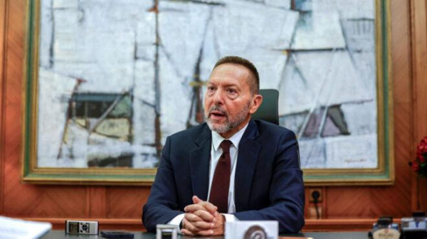 Ποιες προκλήσεις αντιμετωπίζει η ελληνική ναυτιλία - Άρθρο Στουρνάρα