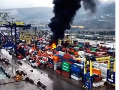 Ανυπολόγιστες ζημιές στα τουρκικά λιμάνια μετά το φονικό σεισμό (video)