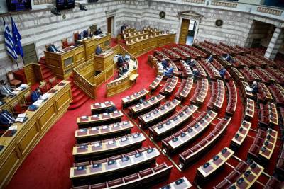 Απορρίφθηκαν οι τροπολογίες ΣΥΡΙΖΑ-ΚΚΕ για μειώσεις σε ΕΦΚ και ΕΝΦΙΑ