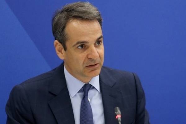 Μητσοτάκης: Το πολιτικό καρναβάλι και ο βενιζελικός...Τσίπρας