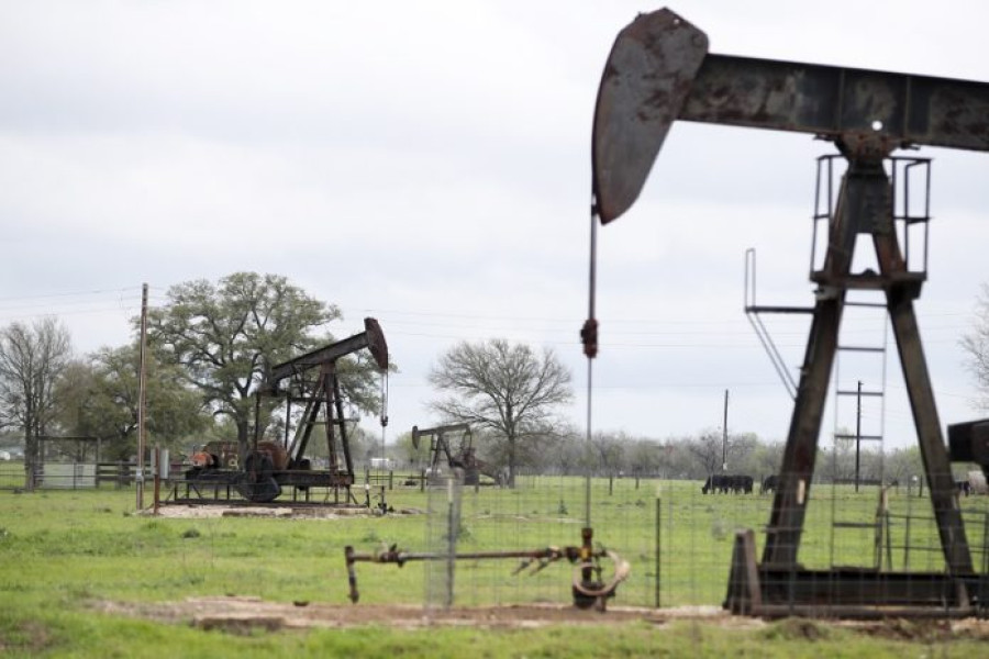 Πτώση άνω του 1%, αλλά και ανησυχία για το πετρέλαιο