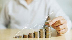 ΕΛΣΤΑΤ: Αυξήθηκε κατά 4,5% το διαθέσιμο εισόδημα των νοικοκυριών το 2024