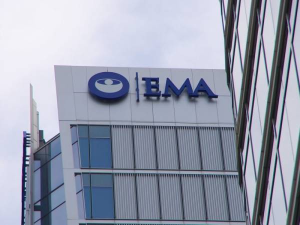 Η Ευρώπη κρέμεται από τα χείλη του EMA