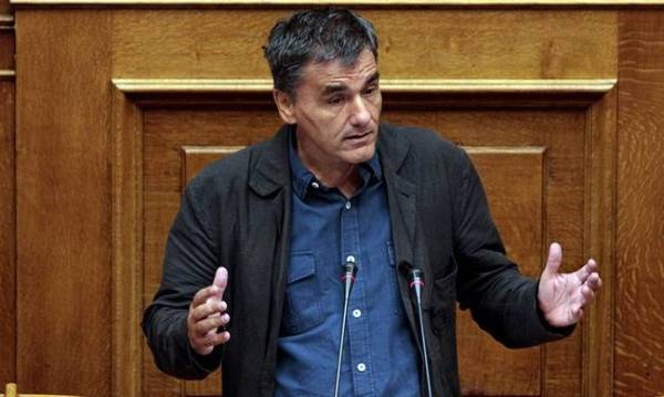 «Διχαστική» κατά τον Τσακαλώτο η ομιλία Μητσοτάκη