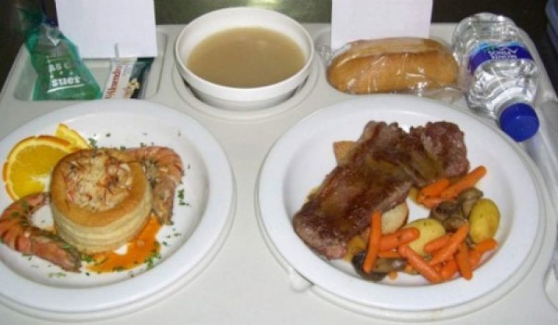 Σε εταιρείες catering η σίτιση στα νοσοκομεία