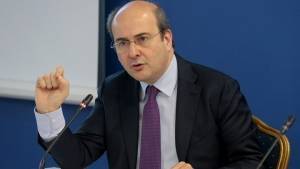 Χατζηδάκης για συντάξεις χηρείας:Μόνο σταυρό δεν μας ζήτησαν να φιλήσουμε