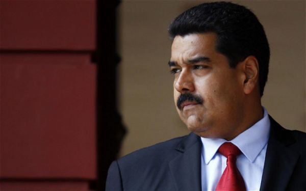 Βενεζουέλα: Ο Μαδούρο επανέφερε το χαρτονόμισμα μετά τις λεηλασίες