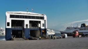 Τι ισχύει με τις μετακινήσεις από και προς τα νησιά