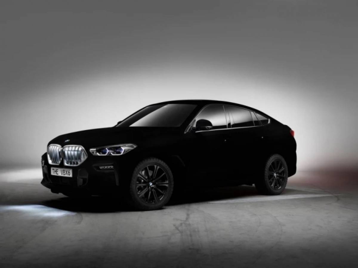 Ένα BMW, σαν από άλλο πλανήτη