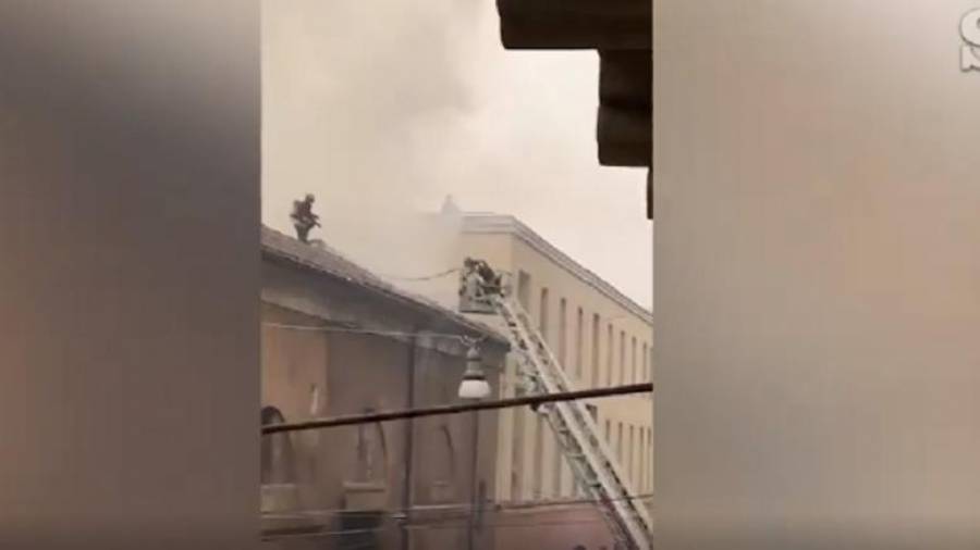 Ιταλία: Πυρκαγιά σε ιστορικό κτιριακό συγκρότημα