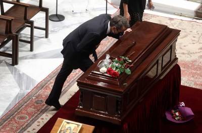Μίκης Θεοδωράκης: Στα Χανιά Μητσοτάκης και Τσίπρας για την κηδεία