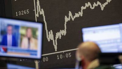 «Μουδιασμένες» οι ευρωαγορές στο άνοιγμα, «βαραίνει» ο πληθωρισμός των ΗΠΑ