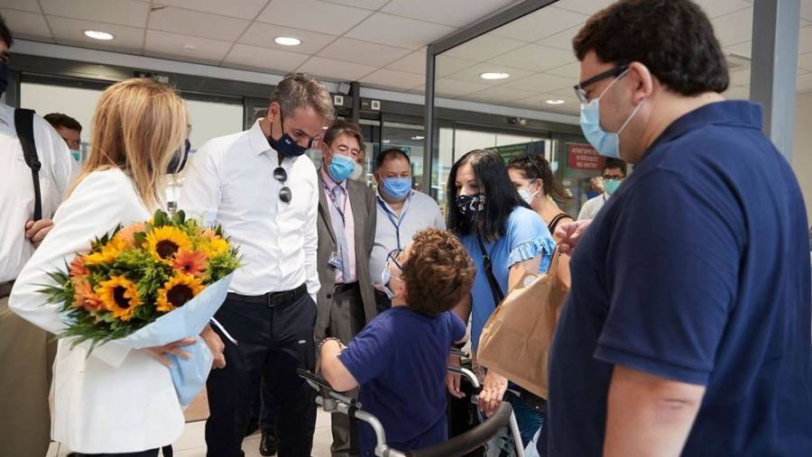 Μητσοτάκης: Να φοράμε τη μάσκα μας και σε εξωτερικούς χώρους