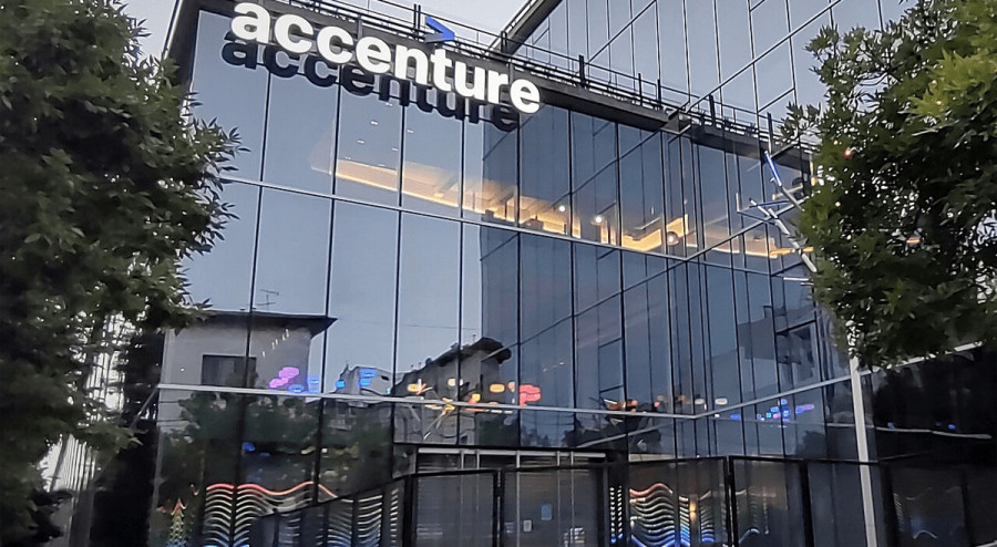 Accenture: Ανακοίνωσε εξαγορές $4,18 δισ. στην κυβερνοασφάλεια, αλλά στο Χρηματιστήριο έκανε «βουτιά» 14%