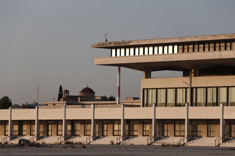 Το "στοιχειωμένο" Ελληνικό μέσα από το φακό του Business Insider