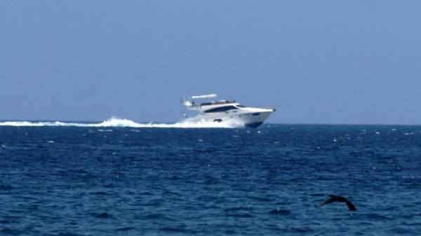 Τραυματισμός λουόμενου από ταχύπλοο σκάφος στη Γλυφάδα