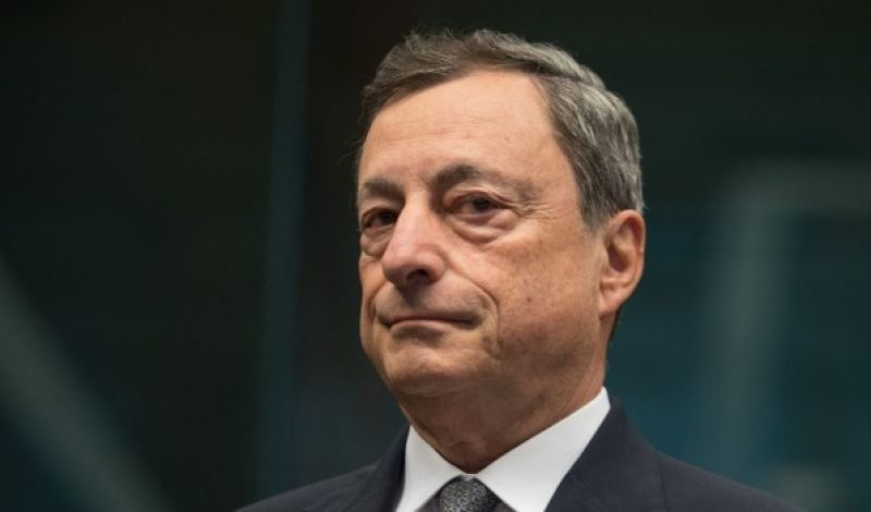 Θα αφήσει ο Ντράγκι τους επενδυτές στο σκοτάδι;