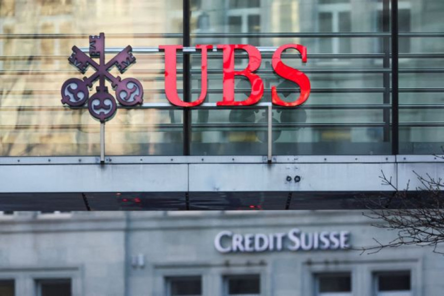 Η UBS τερματίζει τη συμφωνία προστασίας της Credit Suisse