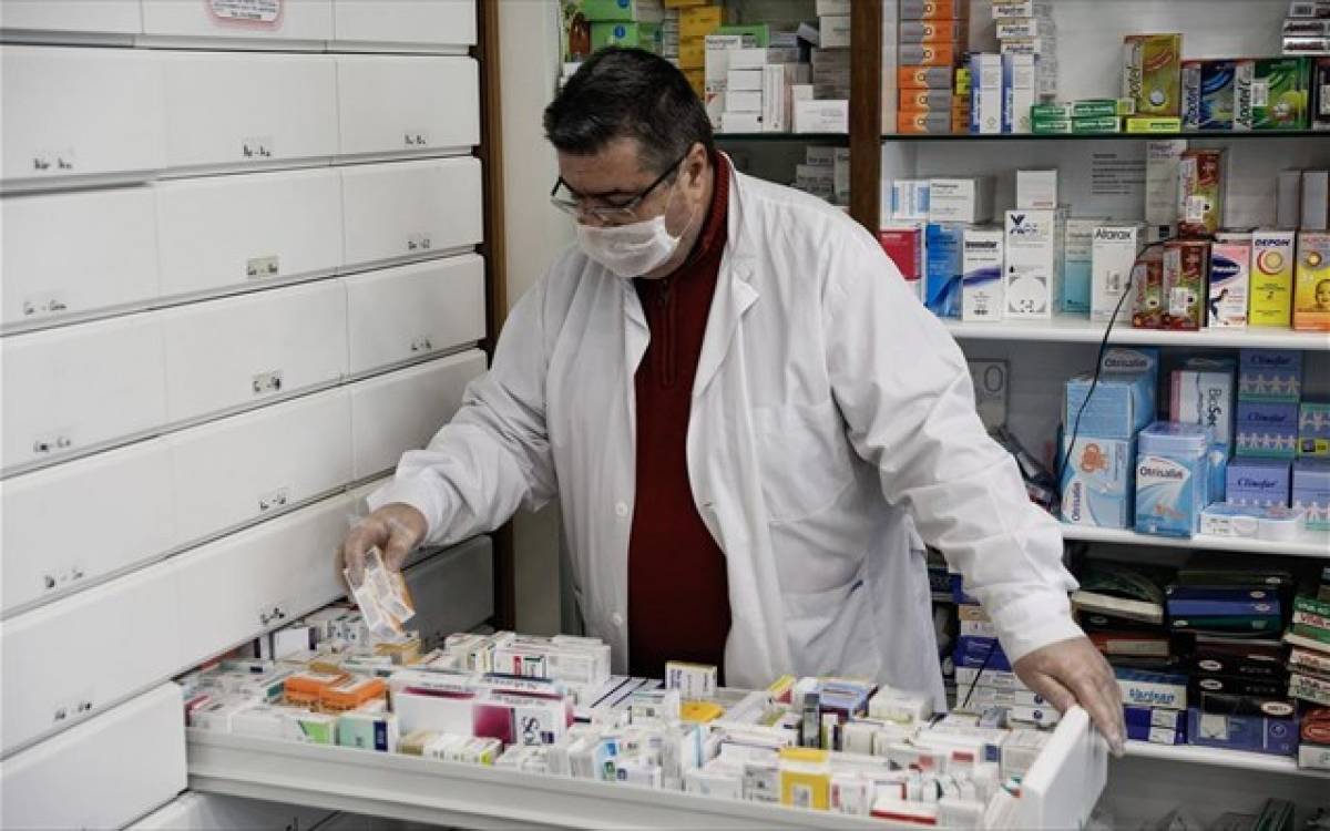 Αντίθετος ο ΠΦΣ με την πραγματοποίηση self test στα φαρμακεία