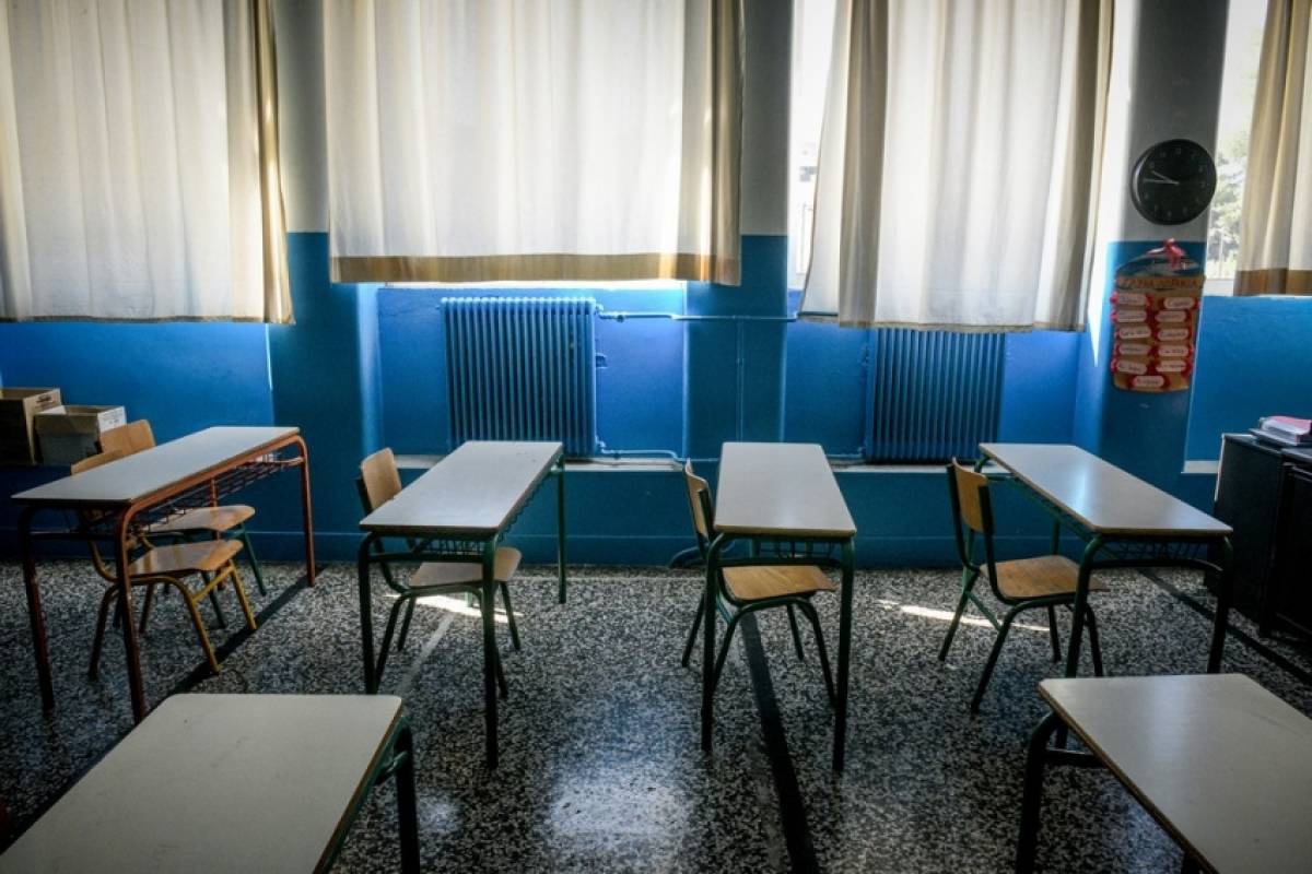 Κεραμέως: Σταδιακά θα ανοίξουν δημοτικά, γυμνάσια και λύκεια