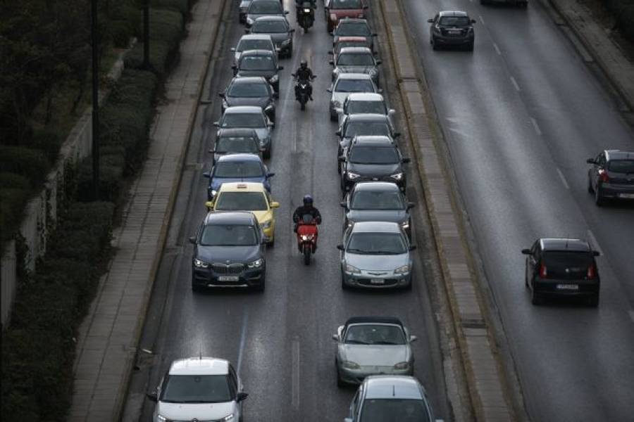 Επιδρομή Αθηναίων στην επαρχία-Έφυγαν 154.621 οχήματα σε τρεις ημέρες (video)
