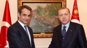 Ελληνοτουρκικά: Οι Τούρκοι ανοίγουν παράθυρο διαλόγου- Η Ελλάδα... επιφυλάσσεται