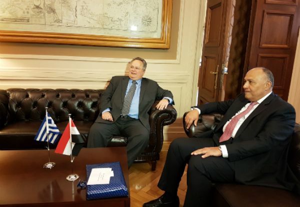Η Ελλάδα αναλαμβάνει τη διπλωματική εκπροσώπηση της Αιγύπτου στο Κατάρ