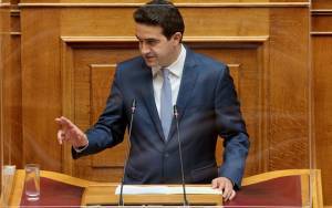Κατρίνης: Η Ελλάδα πρέπει να πάψει να είναι χώρα πελάτης