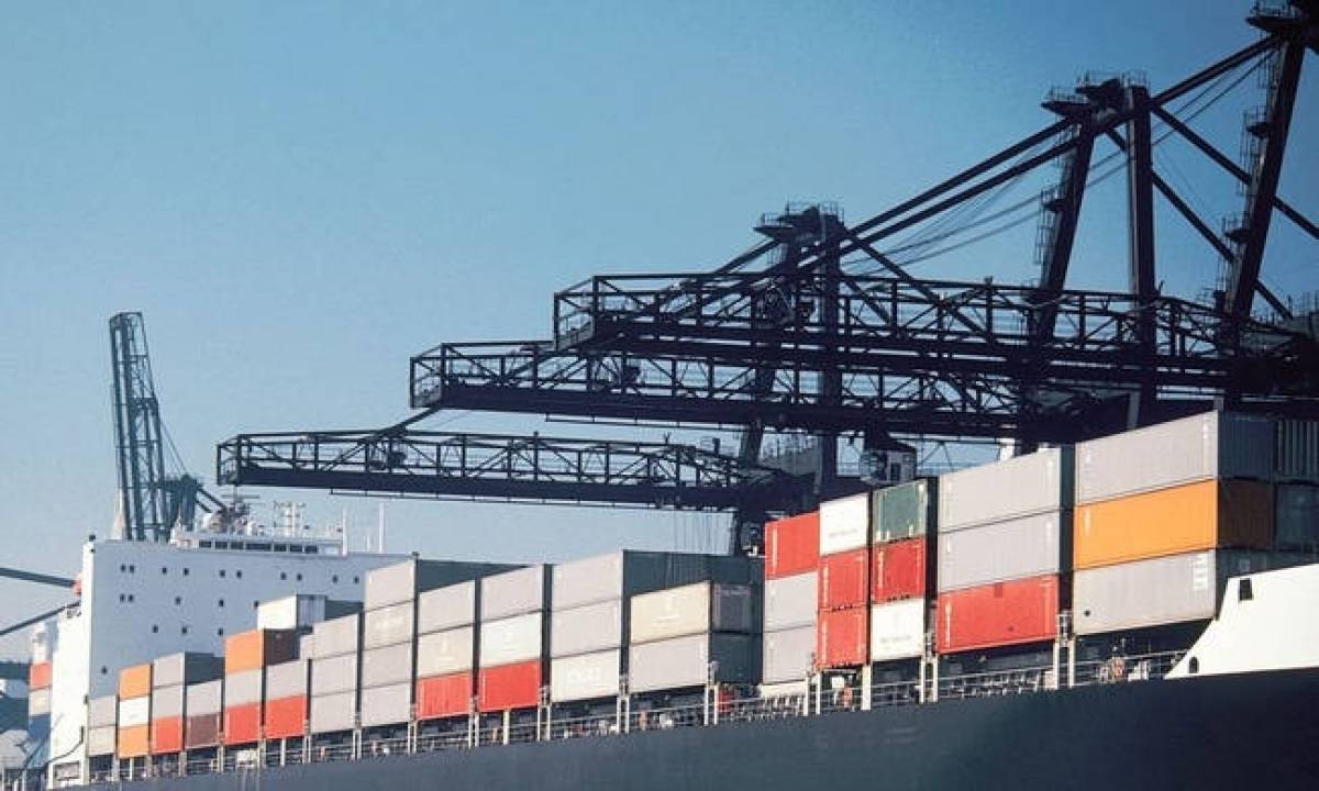 Στα 16,5 εκατ. ευρώ το έλλειμμα εμπορικού ισοζυγίου του εννεαμήνου