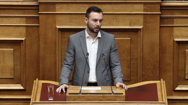 Σπαρτιάτες: Ανεξαρτητοποιήθηκε ο βουλευτής Λάρισας, Κωνσταντίνος Φλώρος