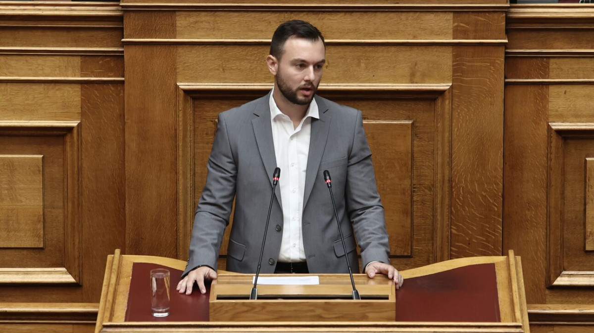 Σπαρτιάτες: Ανεξαρτητοποιήθηκε ο βουλευτής Λάρισας, Κωνσταντίνος Φλώρος
