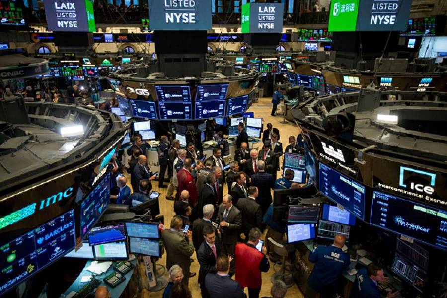 Υπό το «βάρος» του tapering η Wall Street