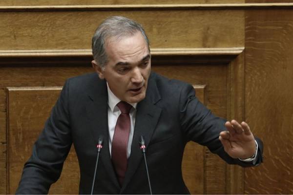 Novartis: Στο αρχείο η δικογραφία για εμπλοκή Σαλμά