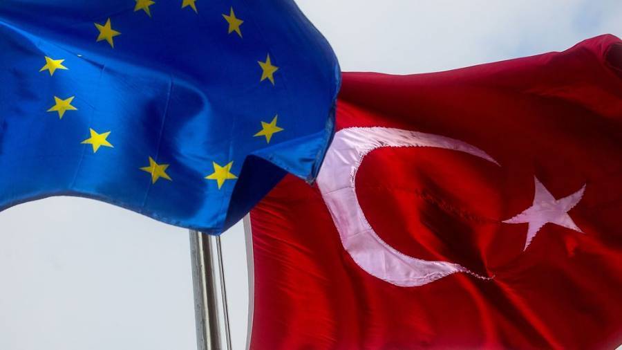 Η ΕΕ προσφέρει €3 δισ. στην Τουρκία για το προσφυγικό