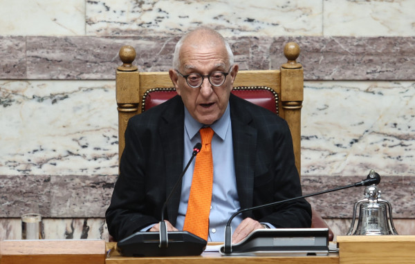 «Σφήνα» Νικήτα Κακλαμάνη για την Μονή Σινά