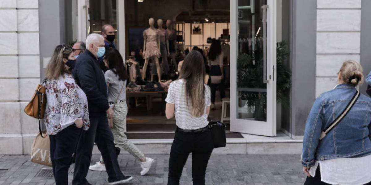 Σε πολλαπλή ταχύτητα η αγορά– «Δειλά– Δειλά» επιστρέφουν οι καταναλωτές