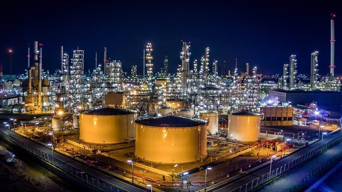 Big Oil: Ξεπερνούν τα $200 δισ. τα κέρδη του 2022