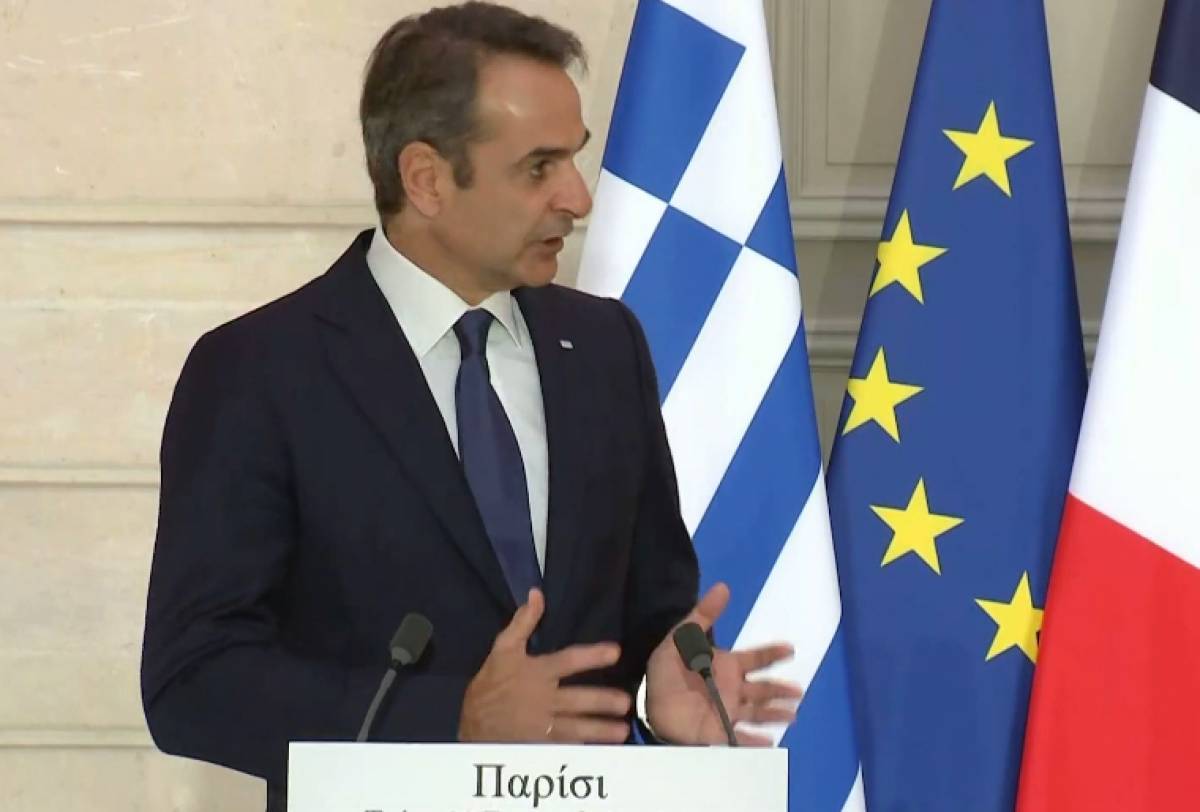 Συμφωνία Μητσοτάκη- Μακρόν για στρατιωτική συνεργασία και 3+1 φρεγάτες