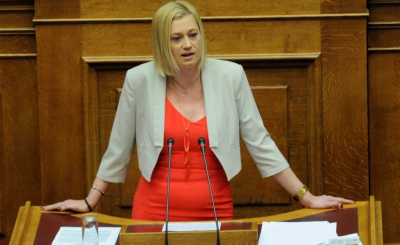 Συμφωνία-Μακρή: «Δεν ψηφίζω υπέρ της ελληνικής πρότασης»