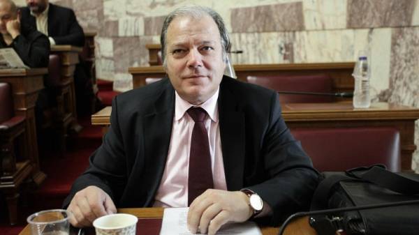 Κατσίκης: Απειλούσαν τη ζωή μου για να ρίξω την κυβέρνηση