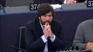 Όπλα προς Ουκρανία: Φόβοι ότι θα καταλήξουν σε εγκληματικές ομάδες