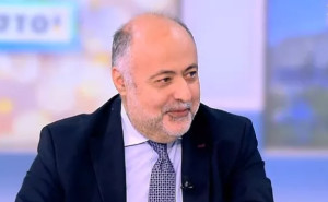Τσιόδρας για ομόφυλα ζευγάρια: Αυξημένη υποχρέωση των υπουργών να σεβαστούν την απόφαση