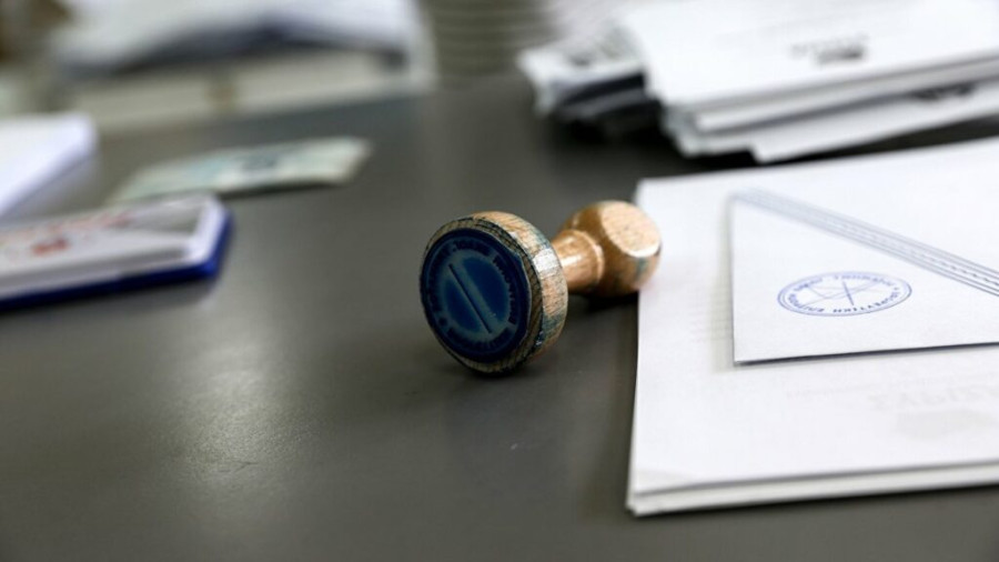 Δεν αλλάζει το παράδοξο με την ψήφο των αποδήμων- «No comment» για Κασιδιάρη