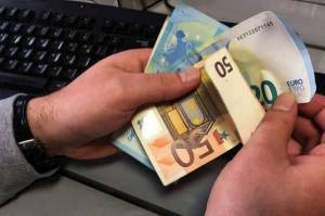 Πληρωμές 285 εκατ. ευρώ από ΕΦΚΑ, ΟΑΕΔ και ΟΠΕΚΑ