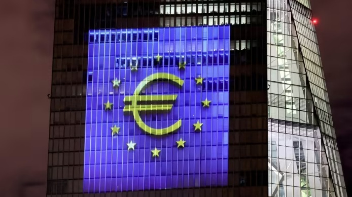 ΕΚΤ: Μεταξύ Σκύλλας (πληθωρισμού) και Χάρυβδης (τραπεζών) η αύξηση επιτοκίων