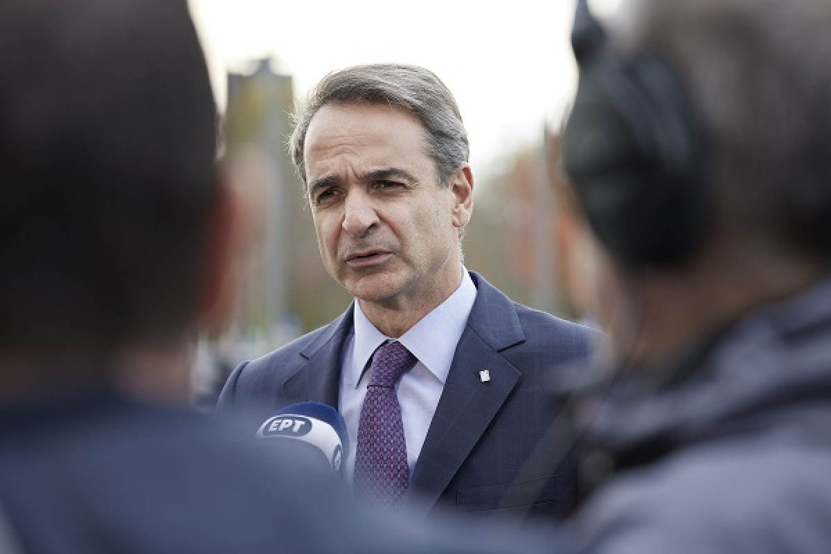 Μητσοτάκης: Ας ακούσουμε τους γιατρούς κι ας θωρακιστούμε