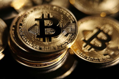 Προσπαθεί να... συνέλθει το Bitcoin- Στα «πράσινα» τα περισσότερα κρυπτονομίσματα